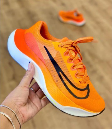 Tênis Masculino NIKE ZoomX Laranja