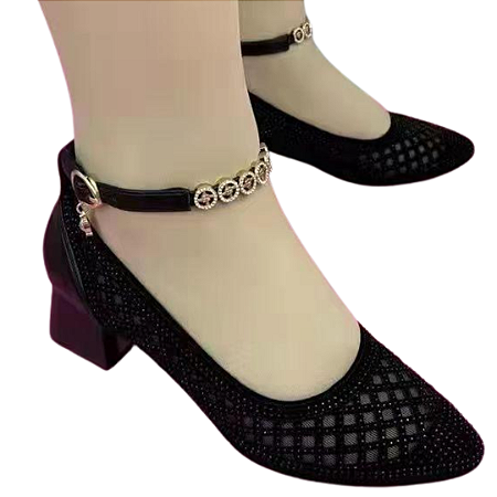 Sapato Feminino Mary Jane Rendado Salto Médio Quadrado Detalhes em Strass Preto