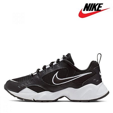 Tênis de Corrida Feminino NIKE Air Height