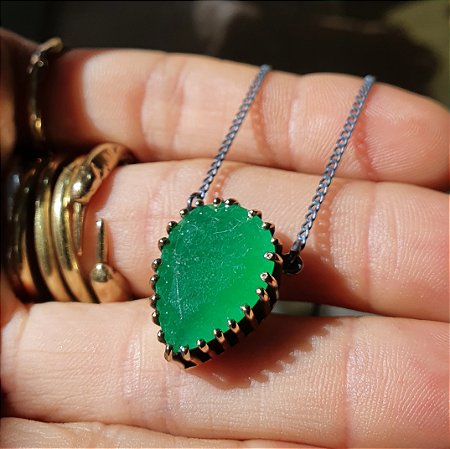Colar Mil Garras Jade
