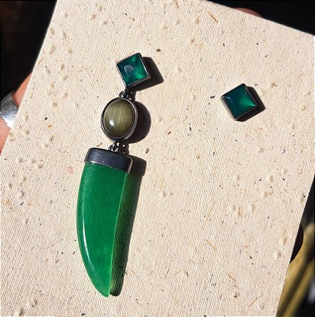Brinco Dente de Jade I