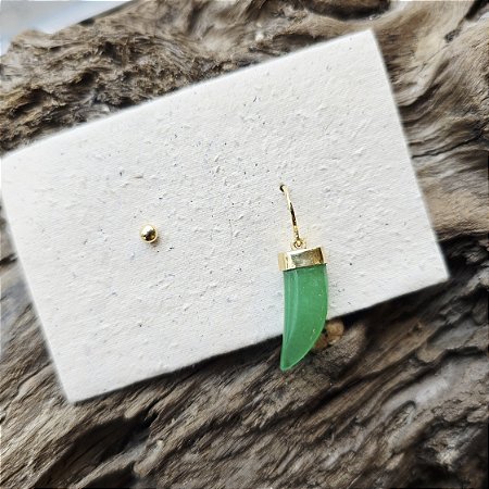 Brinco Dente Jade