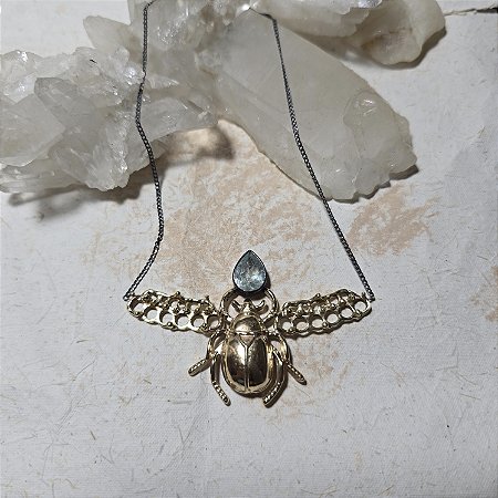Colar Besouro voador
