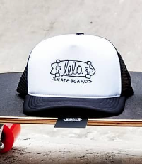 Boné trucker lelo branco com logo preta