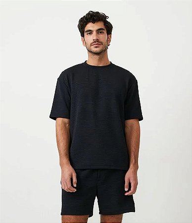 Camisa Preta Texturizada