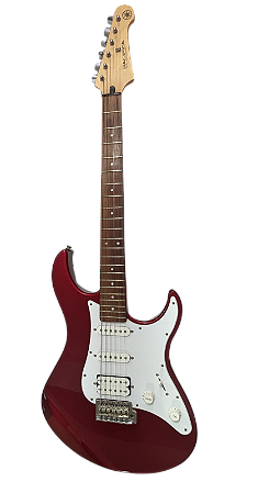 USADO Guitarra Yamaha Pacifica PA012 Vermelho Metálico