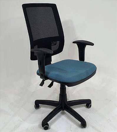 Cadeira de Escritório Diretor Giratória Encosto em Tela c/ Apoio Lombar e Ajuste de inclinação e Altura