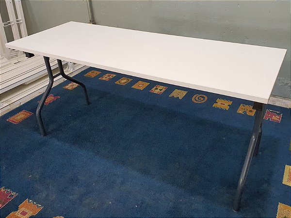 Mesa Auxiliar/Treinamento 1,60x0,60m Pés em Aço Retrátil