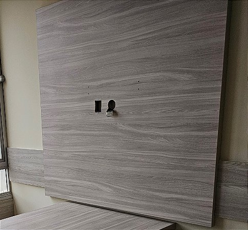 Painel de Parede Amadeirado 1,50m x 1,50m c/ Suporte Mão Amiga em Aço