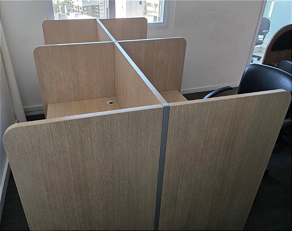 Estação de Trabalho PA 4 Posições 2,10m x 1,23m Tampo Fixo *Seminova*