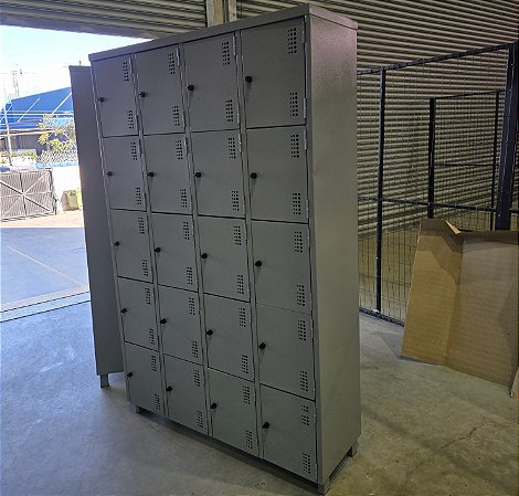 Armário de Aço Roupeiro Vestiário 20 Portas Peq. #26 Fechamento Polímero CM GRP-20 1,98x1,23x0,40m (Alt/Larg/Prof) *Produto Novo*