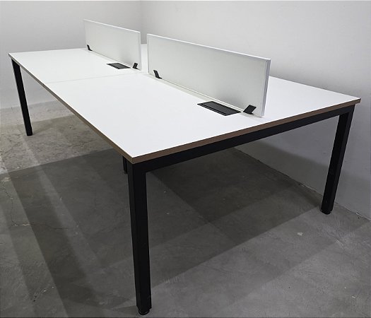 Estação de Trabalho Usada 4 Posições Staff Corporativa 2,40m x 1,36m Base Aço e PowerBox c/ Tomadas *Promoção*