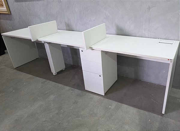 Estação de Trabalho Usada 3 Posições Paralelas c/1 Gaveteiro Compartilhado 3,00 x 0,60m -Seminova