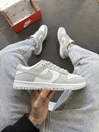 Nike Dunk Low Pro Luxo Feminino e Masculino - Branco/Cinza