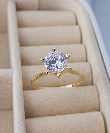 Anel solitário médio