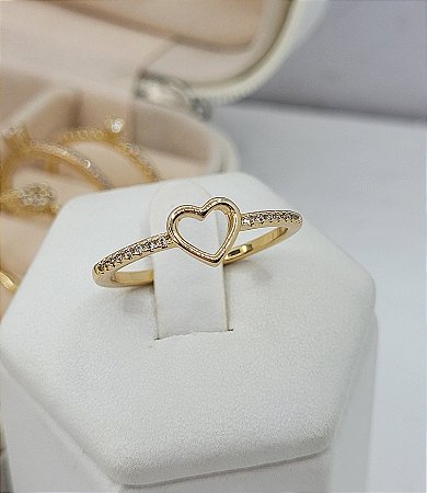Anel coração cravejado