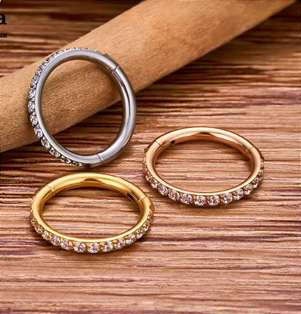 PIERCING ARGOLA CRAVEJADA TITÂNIO