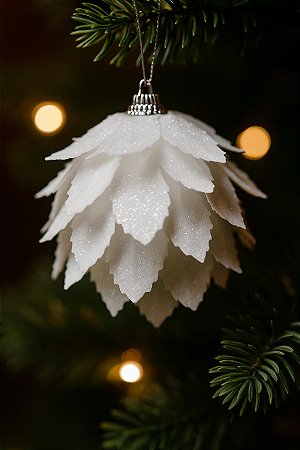 ENFEITE NATALINO 8CM PINHA BRANCA