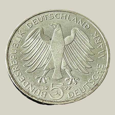Moeda de prata, 5 Deutsche Mark (1977J) – República Federal da Alemanha (Gauss)