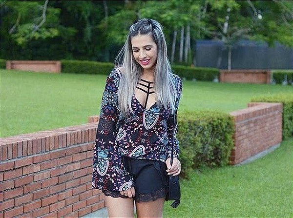 Bata, Blusa Feminina, Promo, Decote em V, Poás, Delicada, 3X sem Juros,  Closet Magic. Estilo Boho, Babadinhos, Moda Feminina - Closet Magic