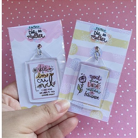 26 - Card com Chaveiro Acrílico Personalizado