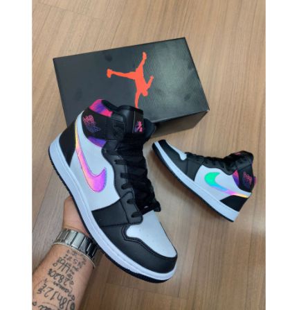 nike jordan holografico