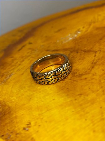Anel Estilo Rodas Dourado