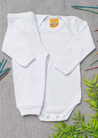 Conjunto body e calça canelados na cor branca
