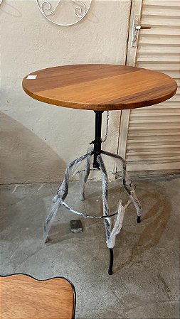 MESA BISTRÔ PÉ DE FERRO 60 DIAMETRÔ