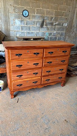 Cômoda 130cm x 45cm x 100cm