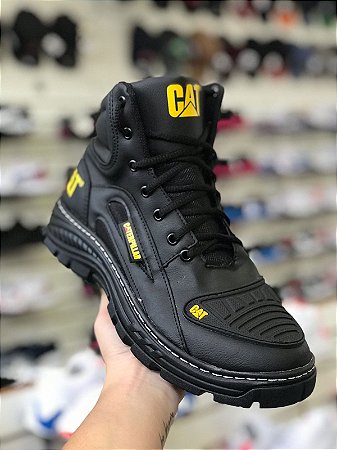 Bota Caterpillar Masculina, Ter uma Bota Caterpillar, não é…