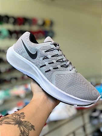 NK Zoom Cordinha Cinza e Preto