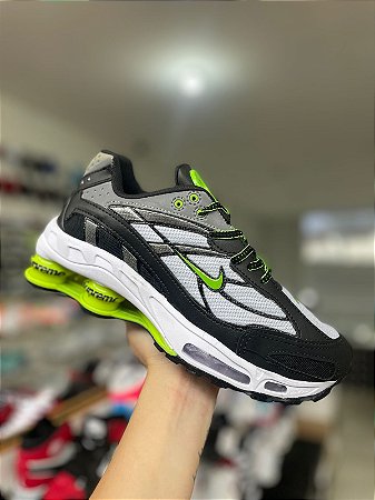 NK Supreme Refletivo Preto e Verde Neon