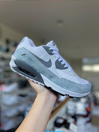 NK Air Max 90 Branco e Jeans