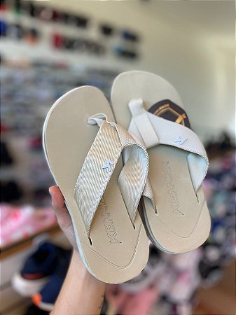 Chinelo Kenr Baunilha