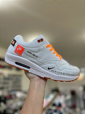Nike Just Do It Branco e Laranja