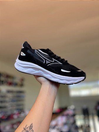 Mizuno Wave Rider-Preto e Branco
