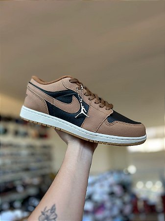 NK Air Jordan Premium- Preto e Marrom