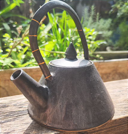 Chaleira Rustica de Ceramica Restaurada Kintsugi