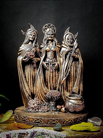 Estatua Deusa Tríplice