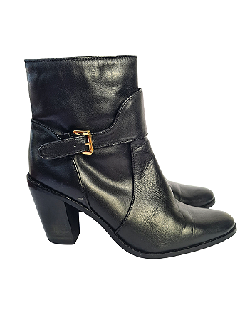 Bota Shoestock Preta 36