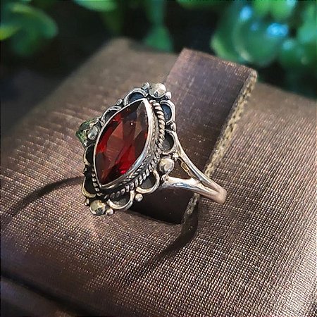 Anel de Prata 925 com Pedra Granada - índia - G001