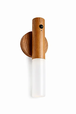 Lúmen+ WoodSense – Luminária Minimalista de Parede Inteligente com Sensor de Movimento 7m