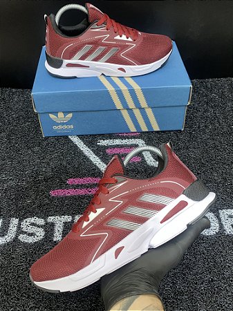 Tênis Adidas Run Bordô