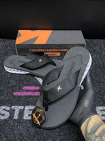 Chinelo Kenner Rakka Masculino Preto Branco