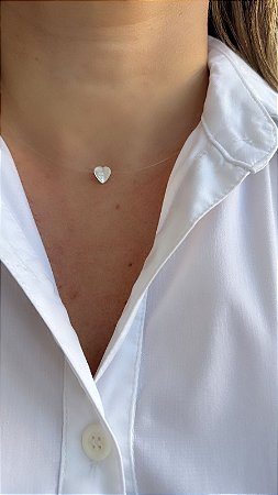 Colar Coração no Fio de Nylon
