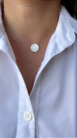 Colar Espírito Santo no Fio de Nylon