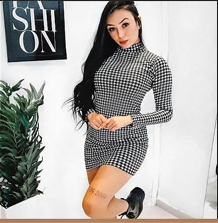 Vestido Pied poule gola alta