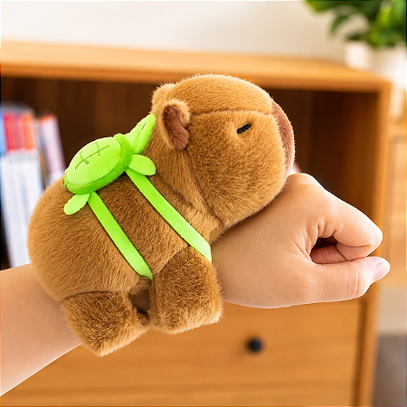 Pulseira Capivara De Pelúcia Fofa Com Mochilinha XZ-2311