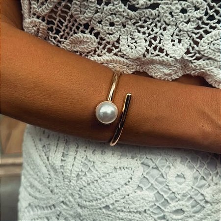 BRACELETE UMA PEROLA DOURADO